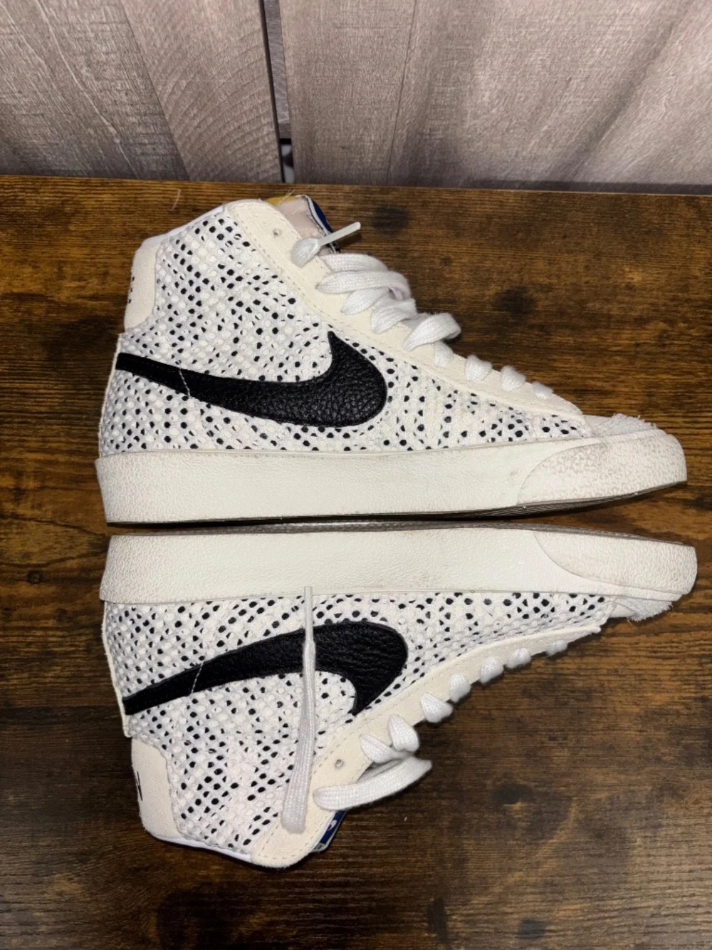 Nike blazer mid